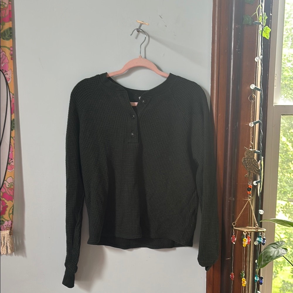 Old Navy Black Fitted Long Sleeve Polo Button Down